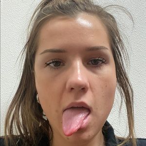 Meet your Posher, Ava